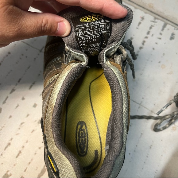 Keen safety toe work shoe - Picture 3 of 4